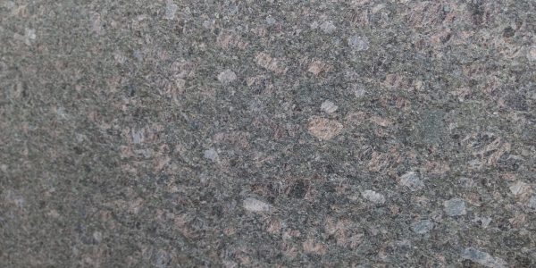 tan brown fiamat detaliu 600x300 - Tan brown fiamat granit