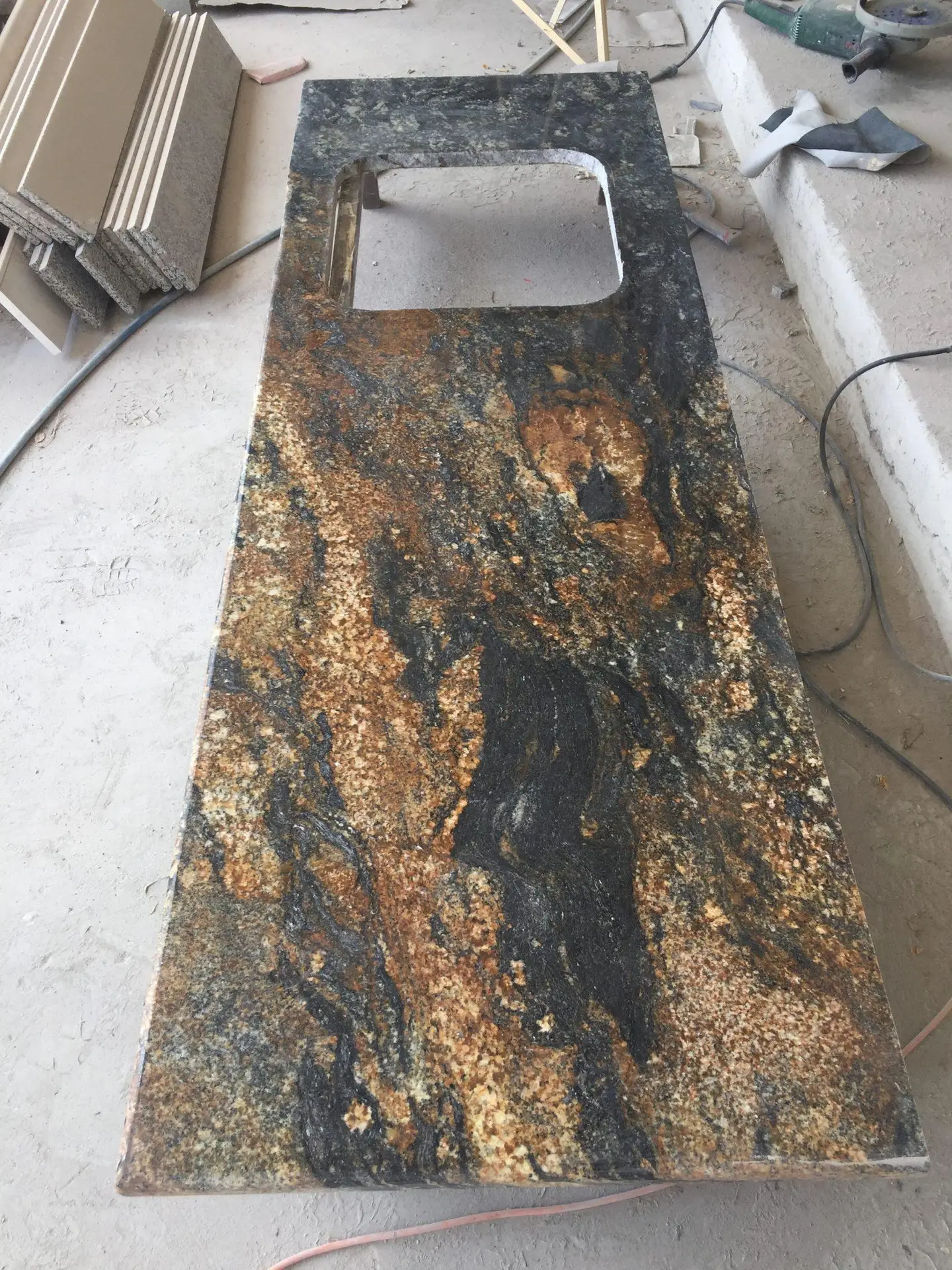 Magma Nr 4 scaled Blat Bucatarie / Baie