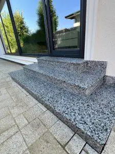 Contratreapta granit Padang crystal fiamat