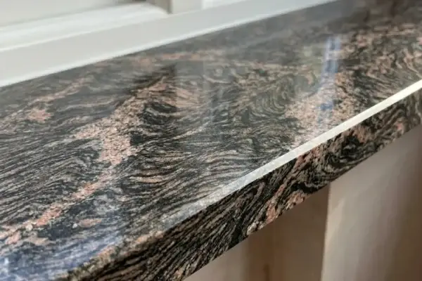 glaf granit exotic juparana 600x400 - Glaf granit Exotic Juparana lustruit 110 x 20 x 2 cm  - 1 lungime bizotata glafuri